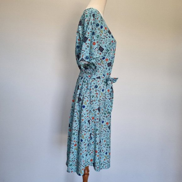 Lorraine LPD Multicolour Teacher Print Shift Dress with Belt Size 14 - Picture 5 of 10